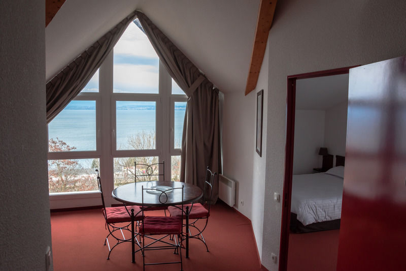 Zenitude Hotel-Residences Les Terrasses Du Lac Evian-les-Bains Bagian luar foto